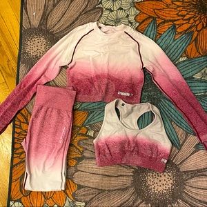 Gymshark pink ombré set! Bra, long sleeved top and leggings.